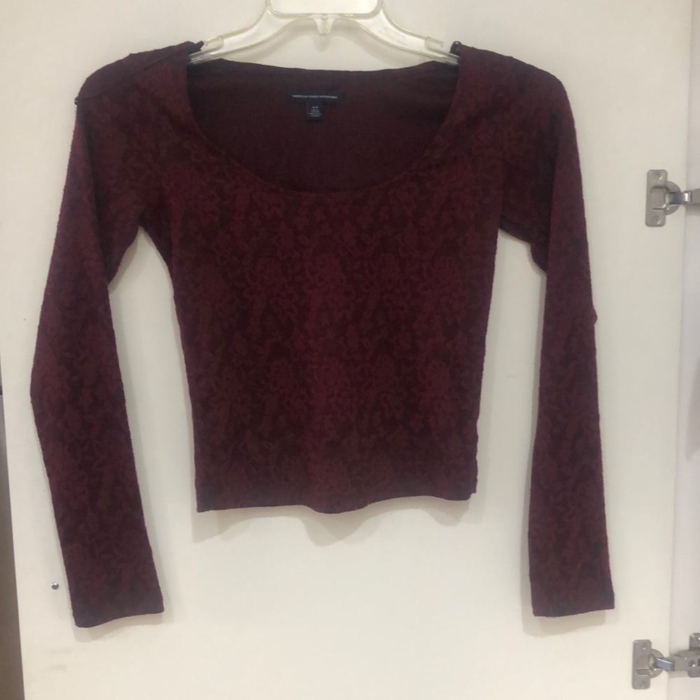 American eagle maroon crop top